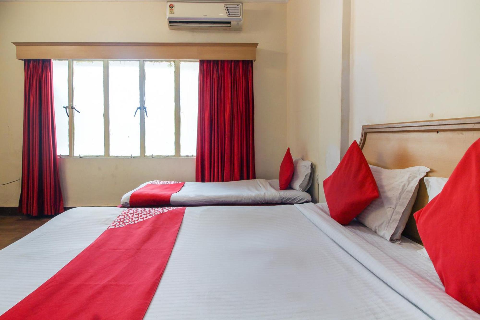 Hotel O Luxury Villas Near Begumpet Airport Гайдарабад Екстер'єр фото